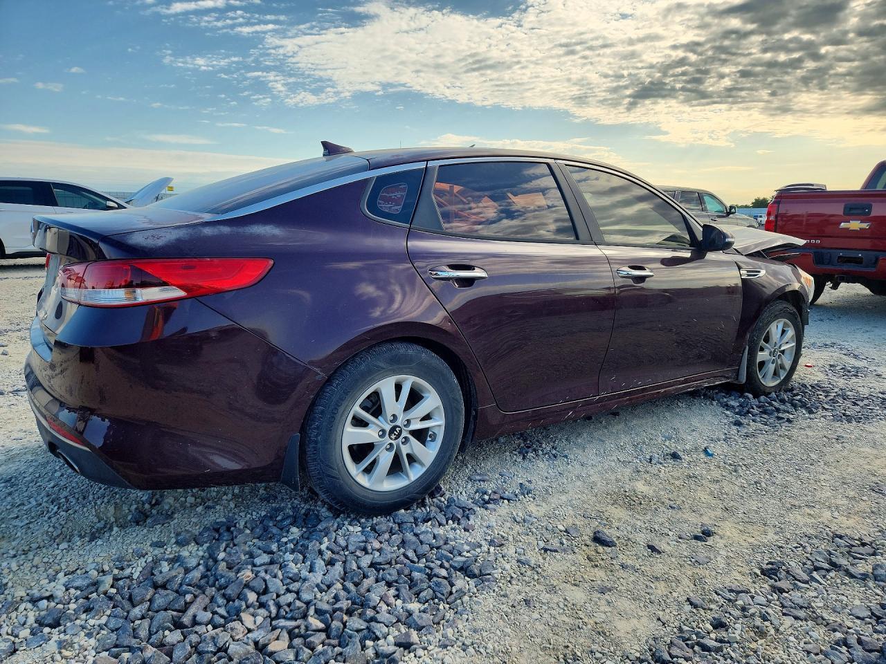 2016 Kia Optima Lx - Фото 3