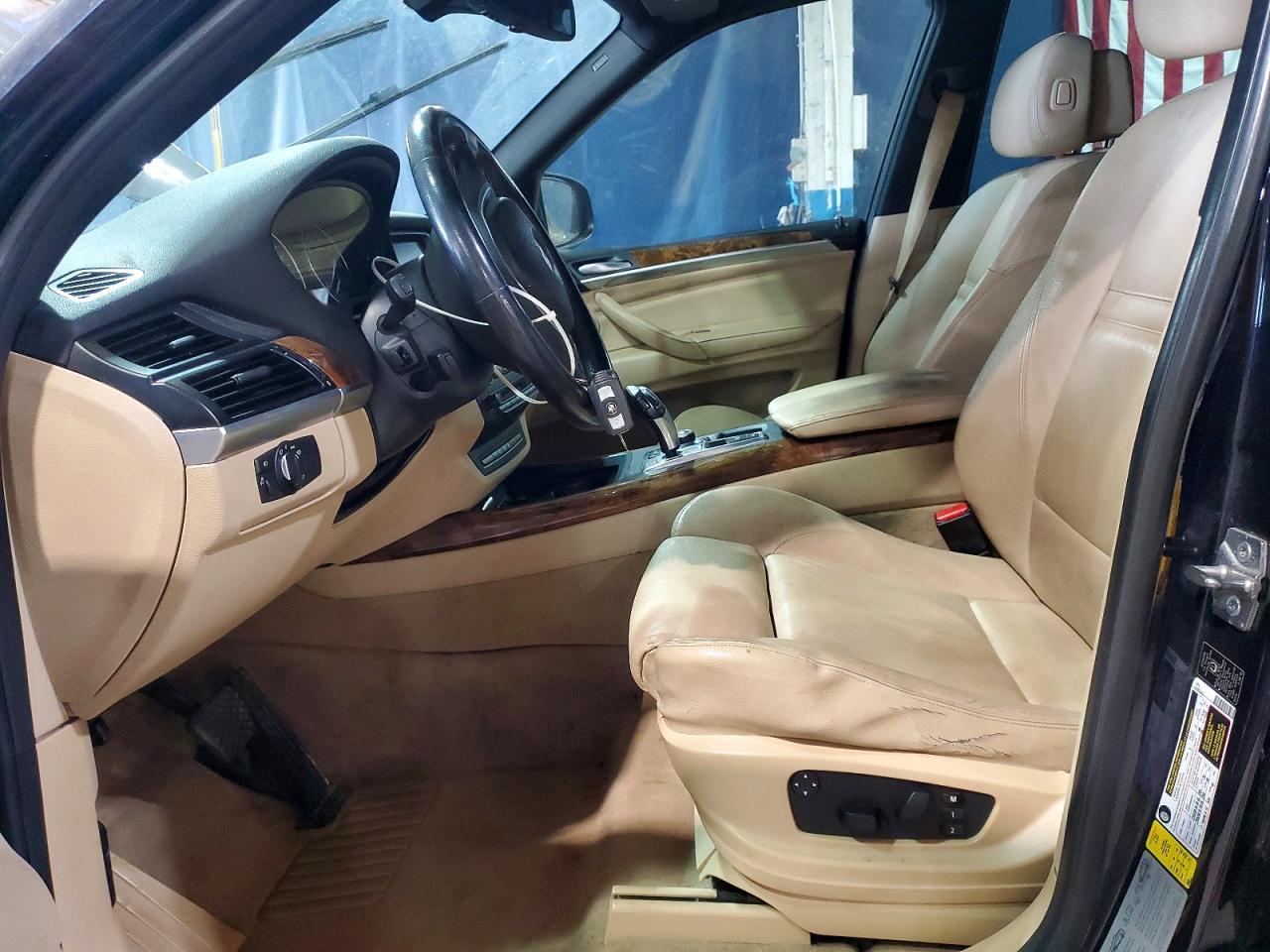 2010 BMW X5 xDrive48I - Image 7