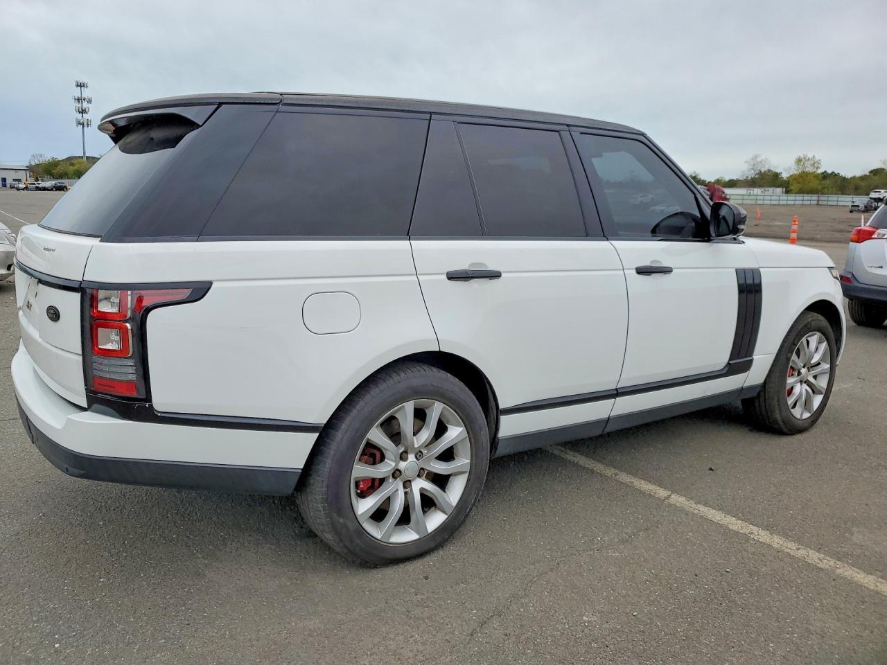 2013 Land Rover Range Rover Supercharged - Image 3