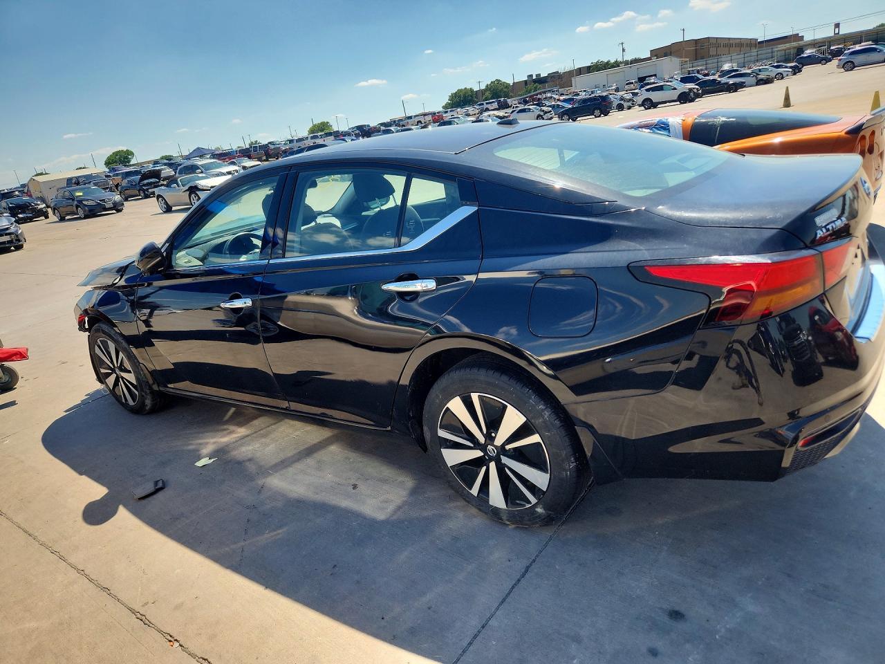 2020 Nissan Altima Sl - Фото 2