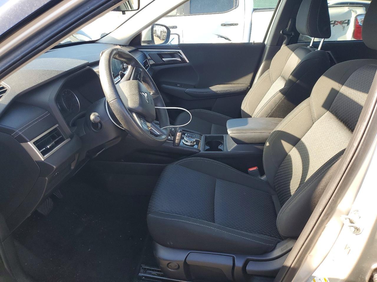 2022 Mitsubishi Outlander Es - Фото 7