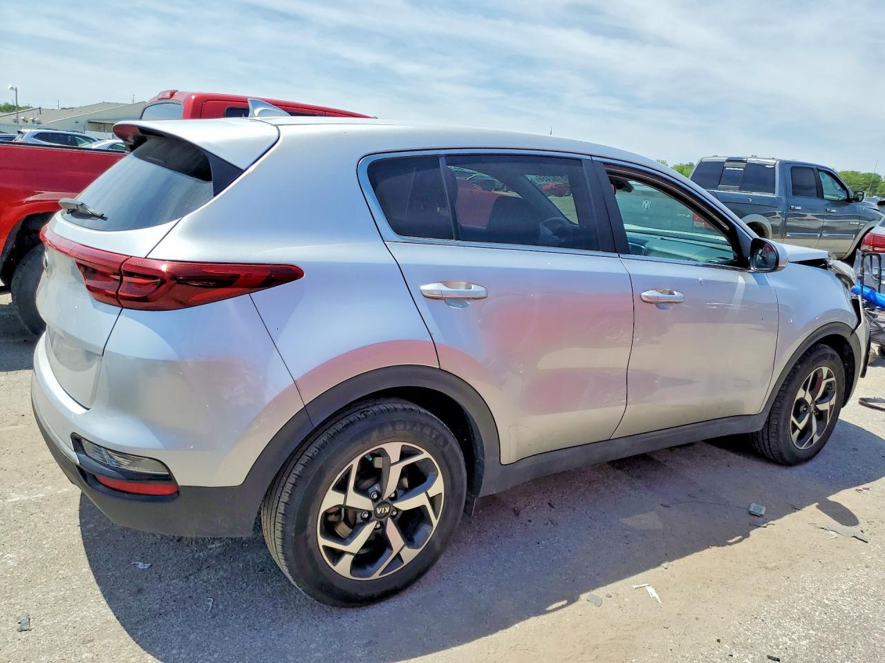 2020 Kia Sportage Lx - Image 3