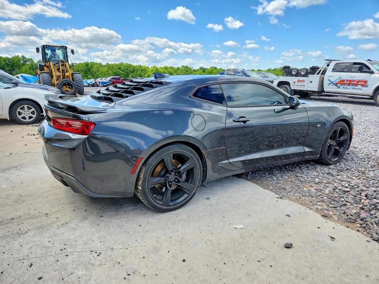 2016 Chevrolet Camaro Ss - Image 3