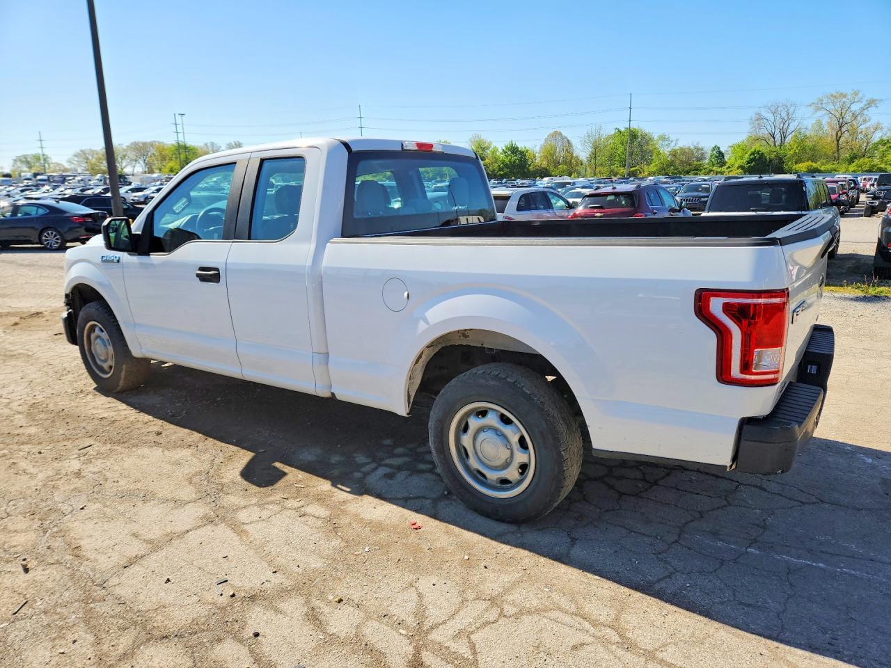 2016 Ford F150 Super Cab - Image 2