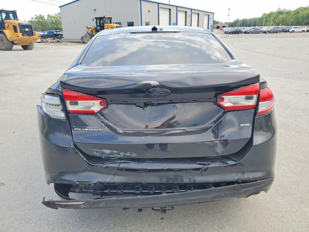 2017 Ford Fusion Se - Фото 6