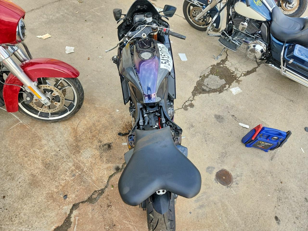 2025 Yamaha Yzfr7 - Фото 6