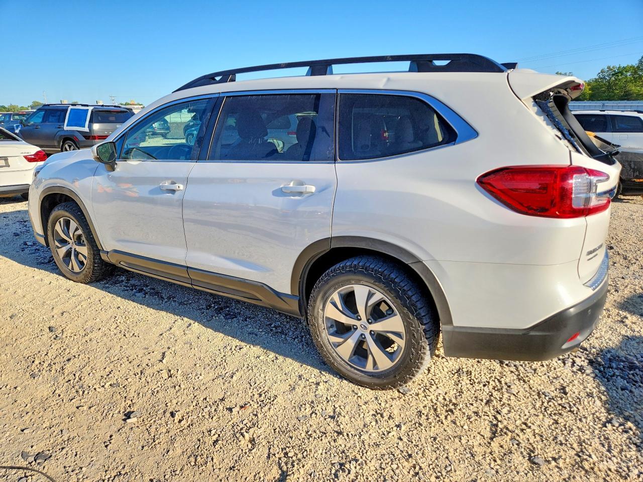 2024 Subaru Ascent Premium - Фото 2
