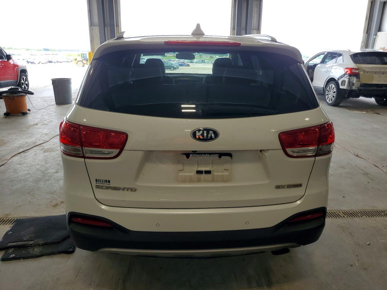 2018 Kia Sorento Ex - Image 6