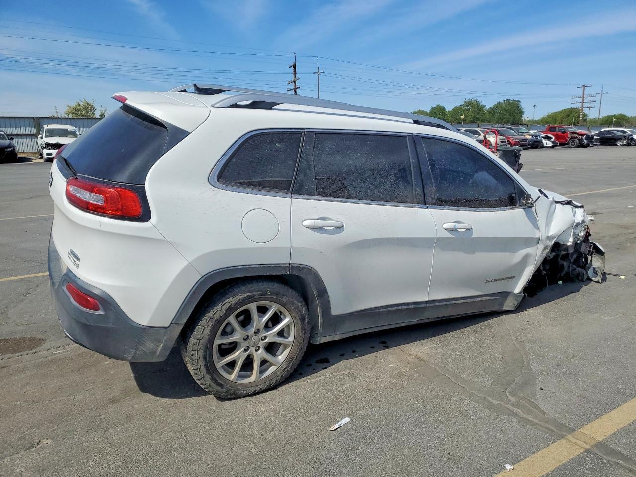 2015 Jeep Cherokee - Image 3