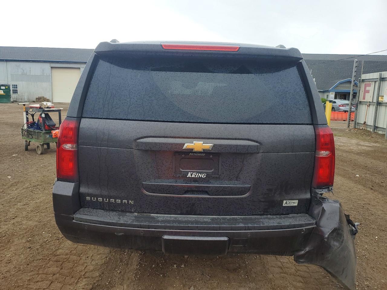 2018 Chevrolet Suburban 1500 Lt 4D - Image 6