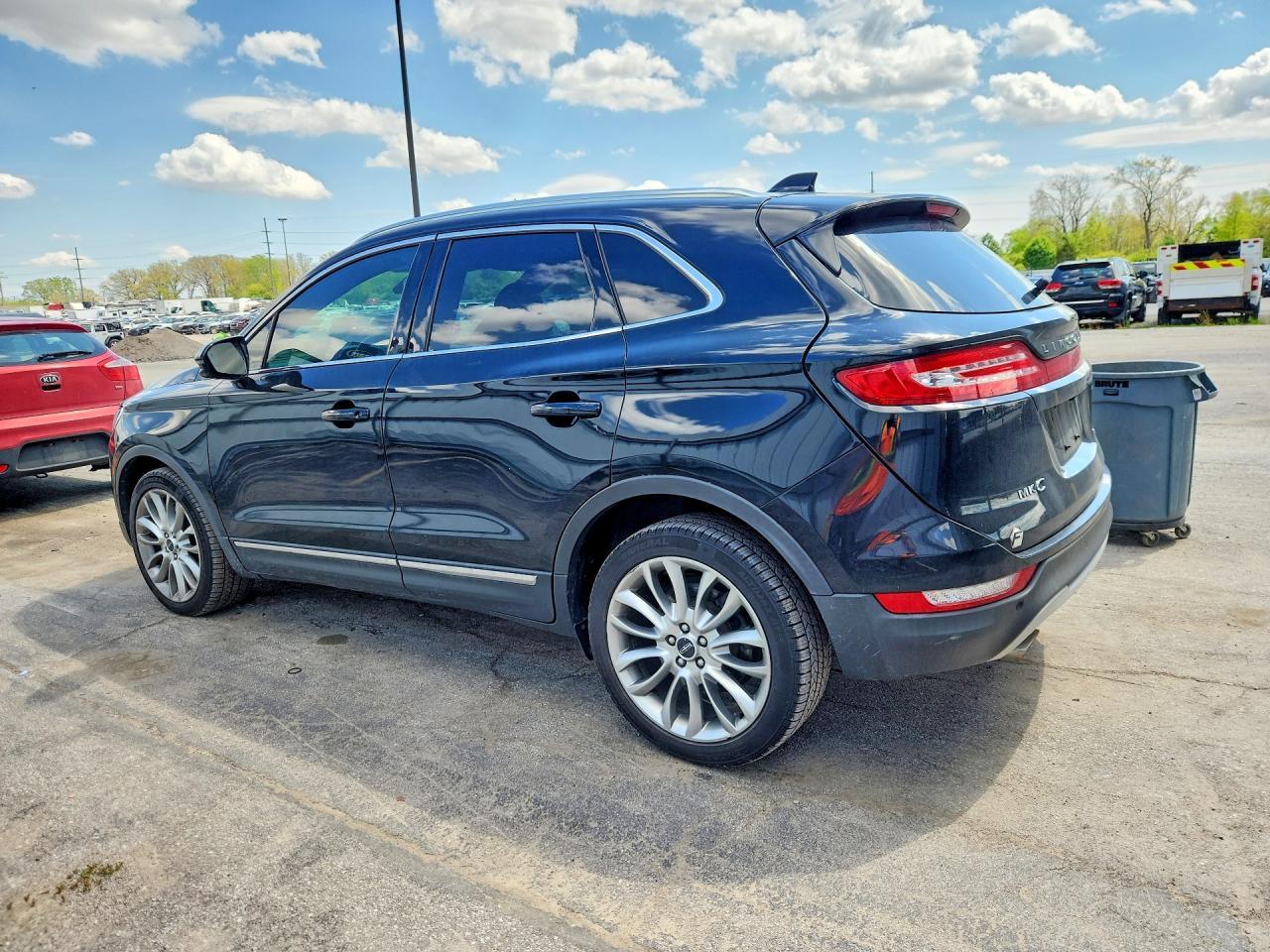 2016 Lincoln Mkc Reserve - Image 2