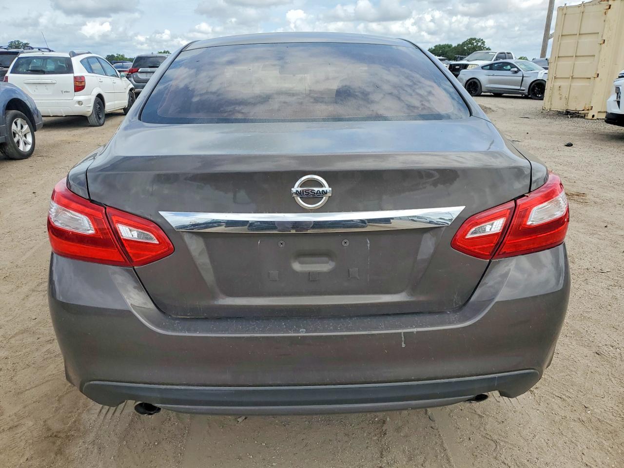 2017 Nissan Altima 2.5 S - Image 6
