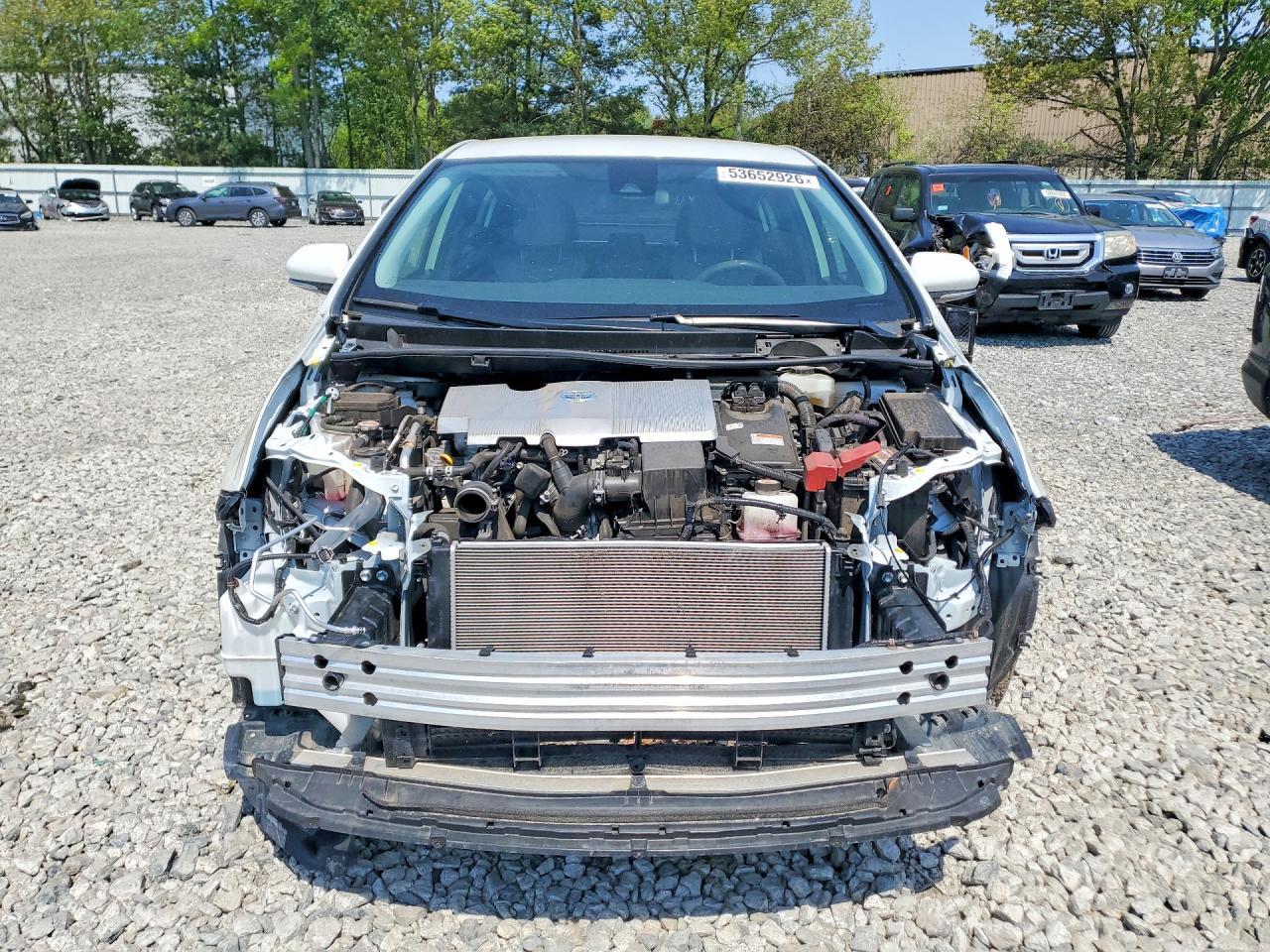 2021 Toyota Prius L Eco - Image 5