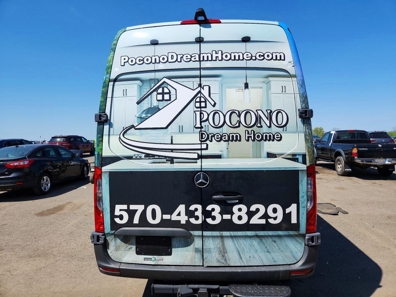 2024 Mercedes Benz Sprinter 2500 Delivery Van - Image 6
