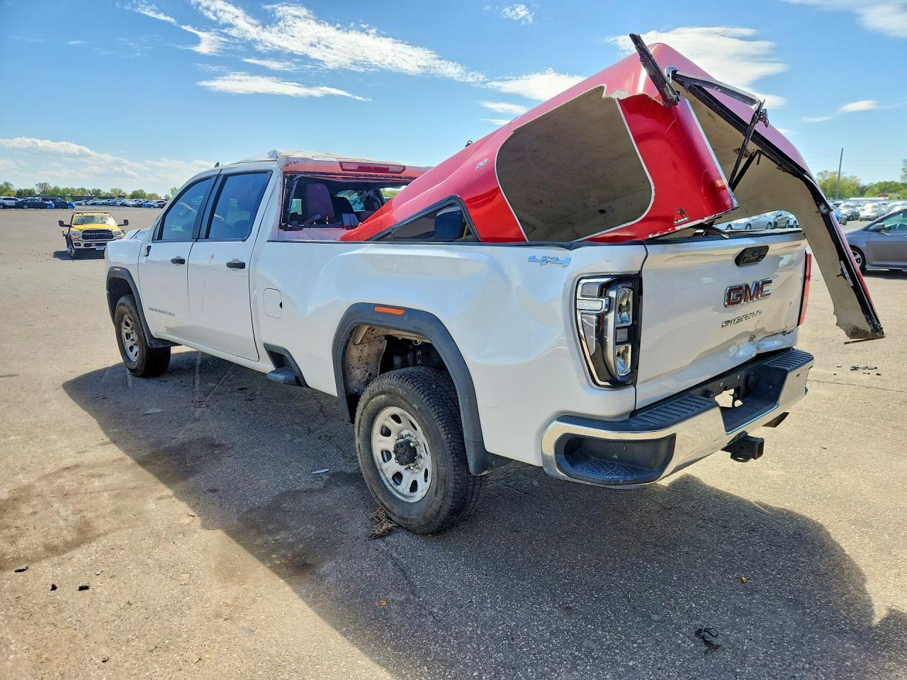 2024 GMC Sierra K3500 - Фото 2
