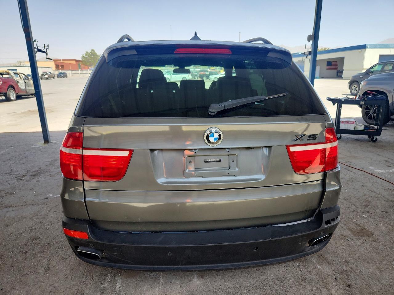 2008 BMW X5 4.8I - Image 6