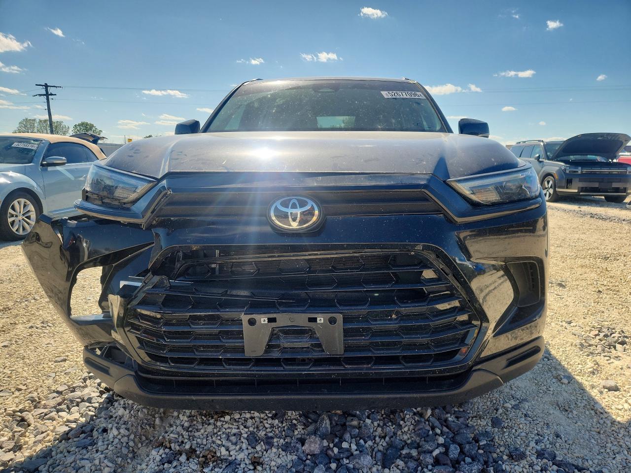 2024 Toyota Grand Highlander Xle - Image 5