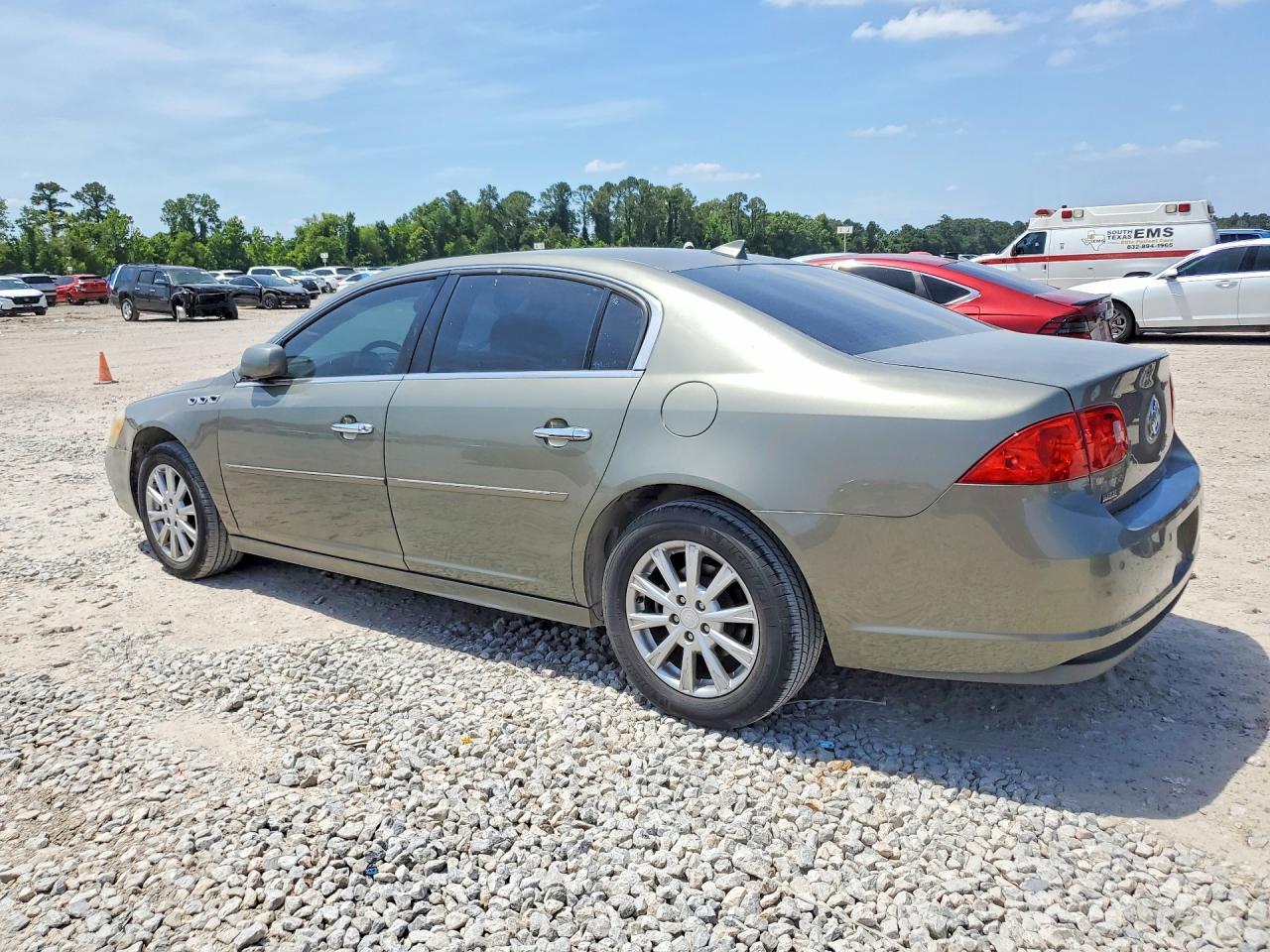 2011 Buick Lucerne Cxl - Фото 2