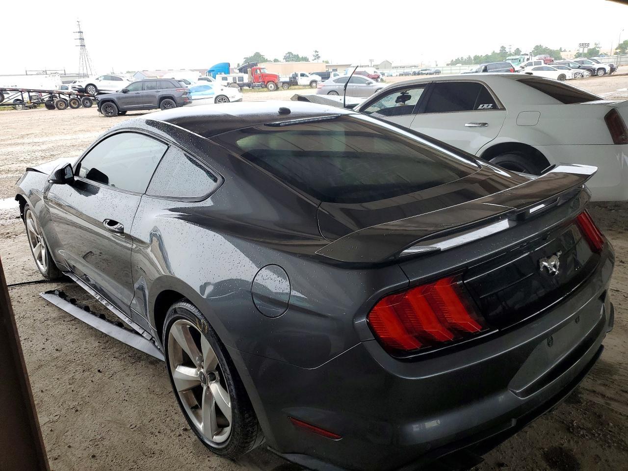 2019 Ford Mustang - Image 2