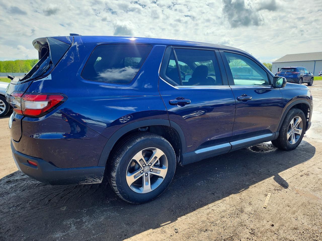 2025 Honda Pilot Exl - Image 3