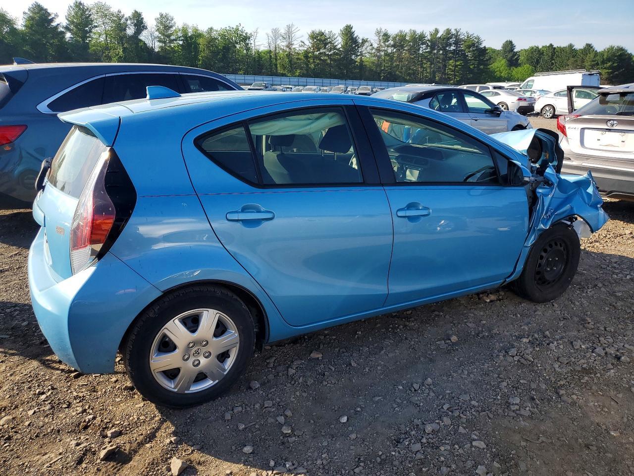 2015 Toyota Prius C Two - Image 3