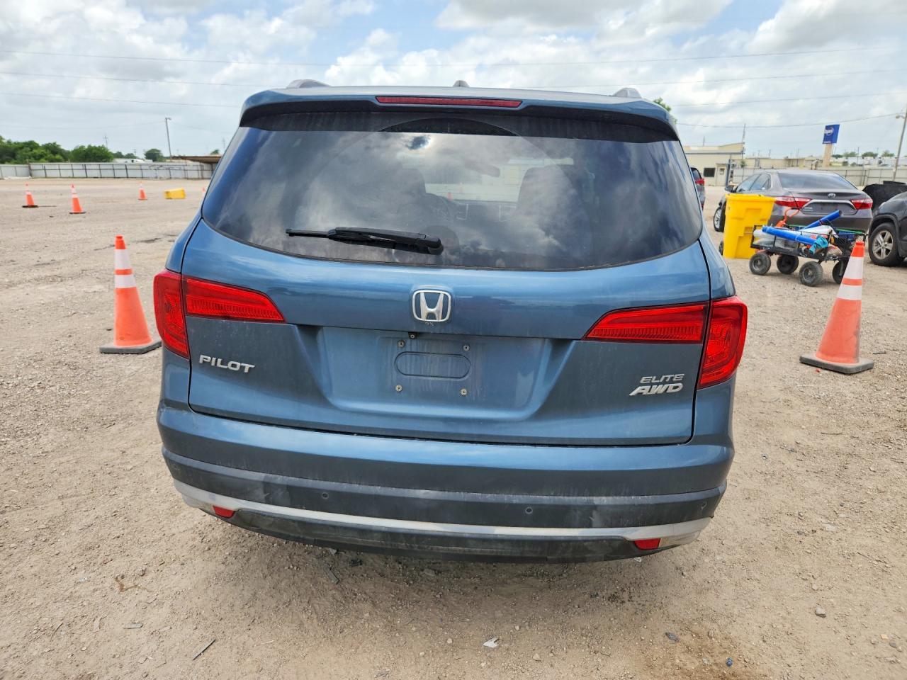 2018 Honda Pilot Elite - Фото 6