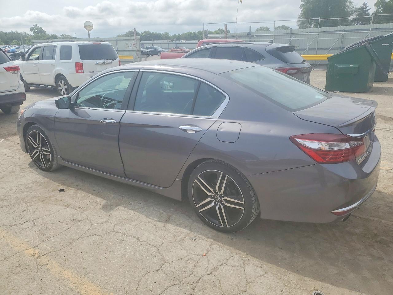 2017 Honda Accord Sport Special Edition - Image 2
