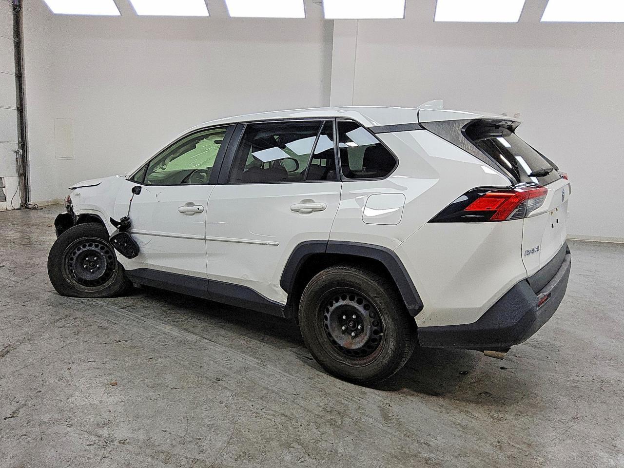 2023 Toyota Rav4 Le - Фото 2