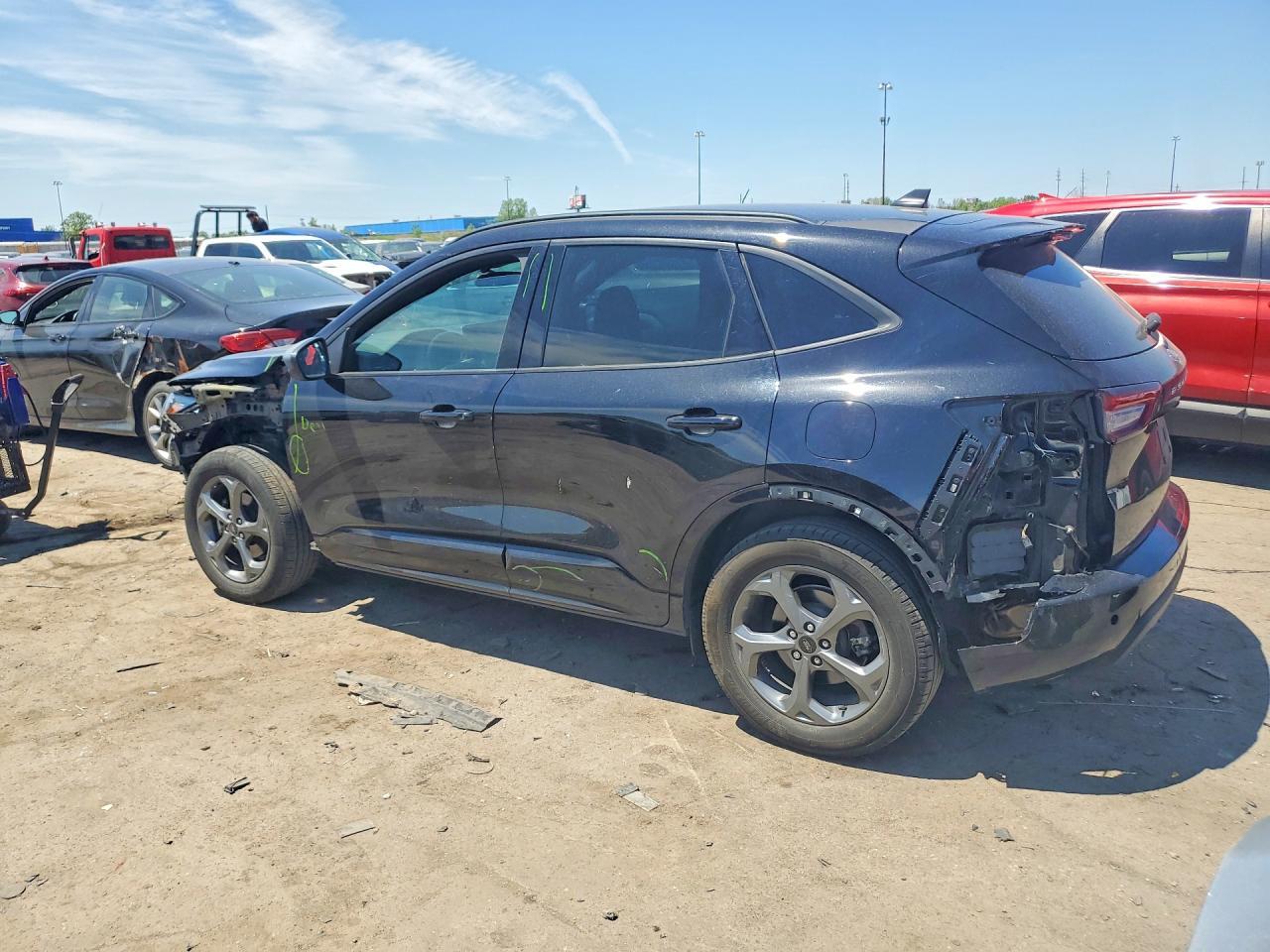 2024 Ford Escape St Line - Фото 2