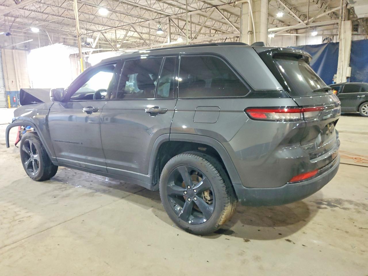 2025 Jeep Grand Cherokee Limited - Фото 2