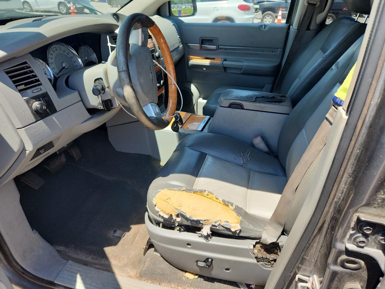 2007 Chrysler Aspen Limited - Фото 7
