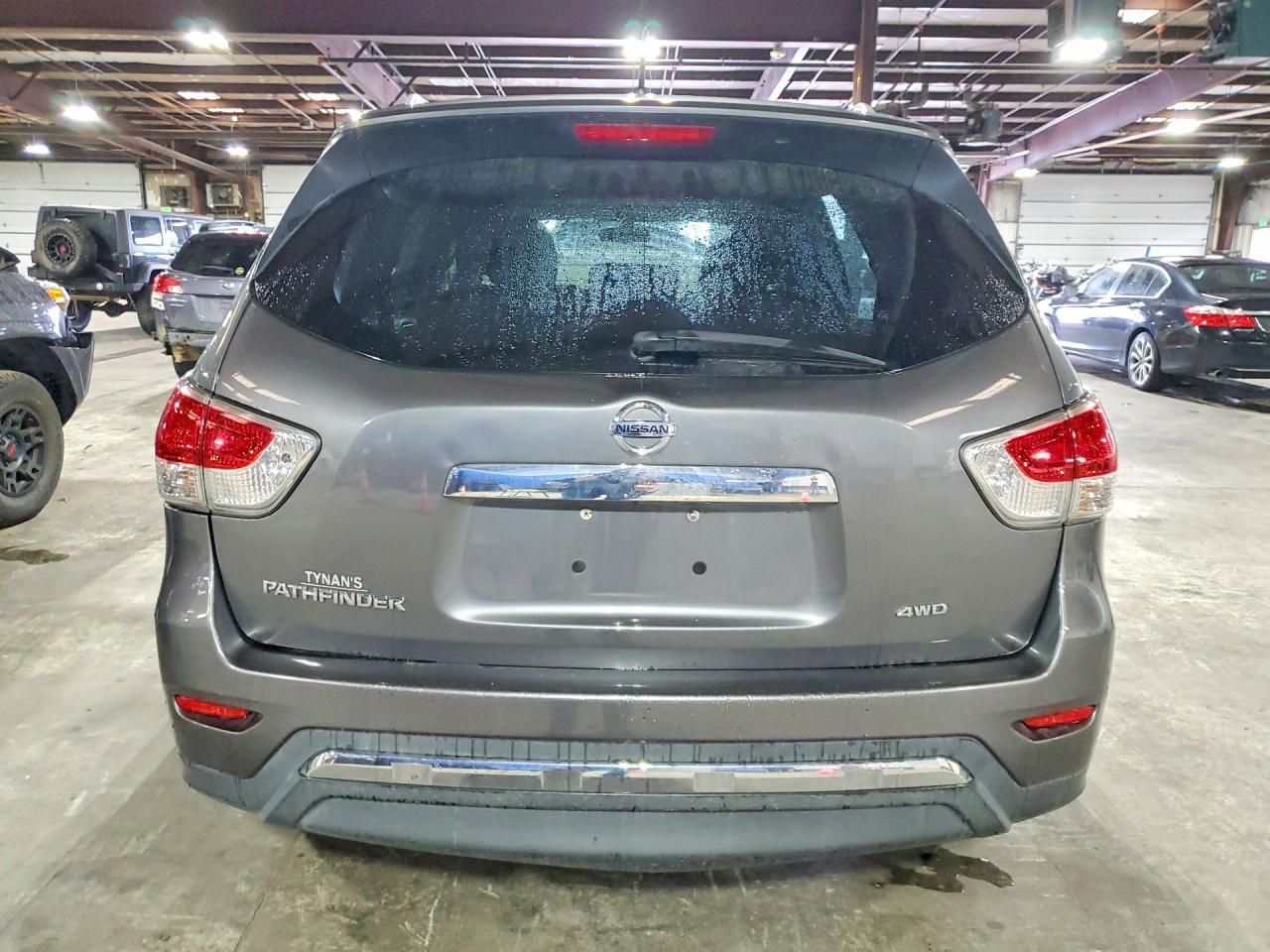 2015 Nissan Pathfinder S - Фото 6