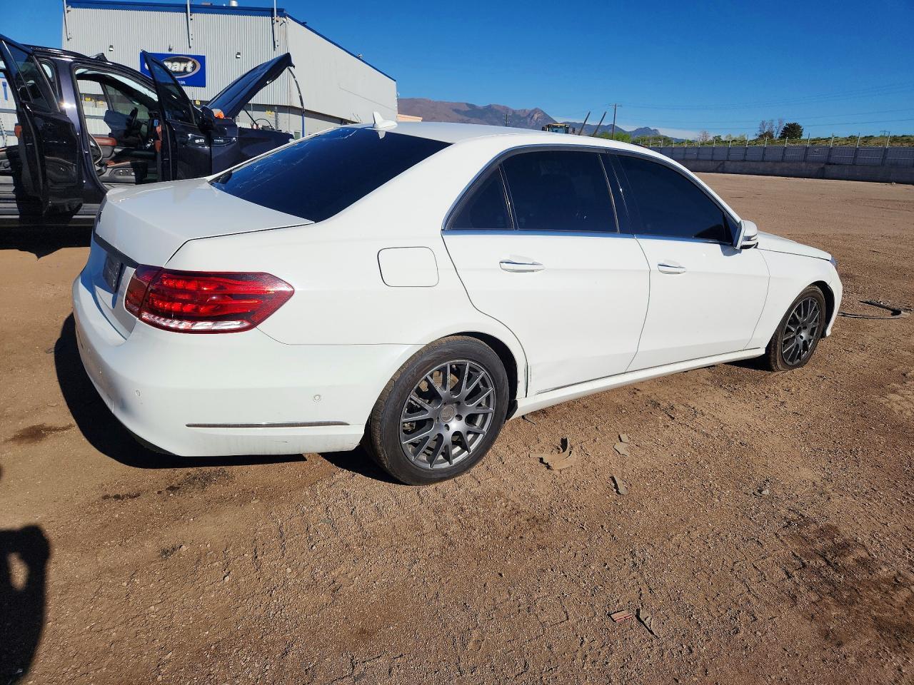 2016 Mercedes-Benz E 350 4Matic - Фото 3