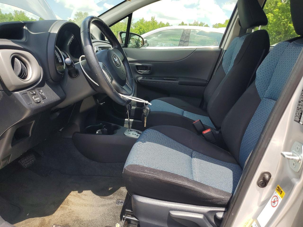 2014 Toyota Yaris 3D - Фото 7