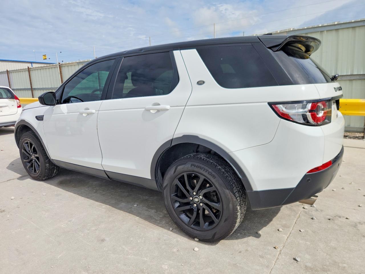 2017 Land Rover Discovery Sport Se - Image 2