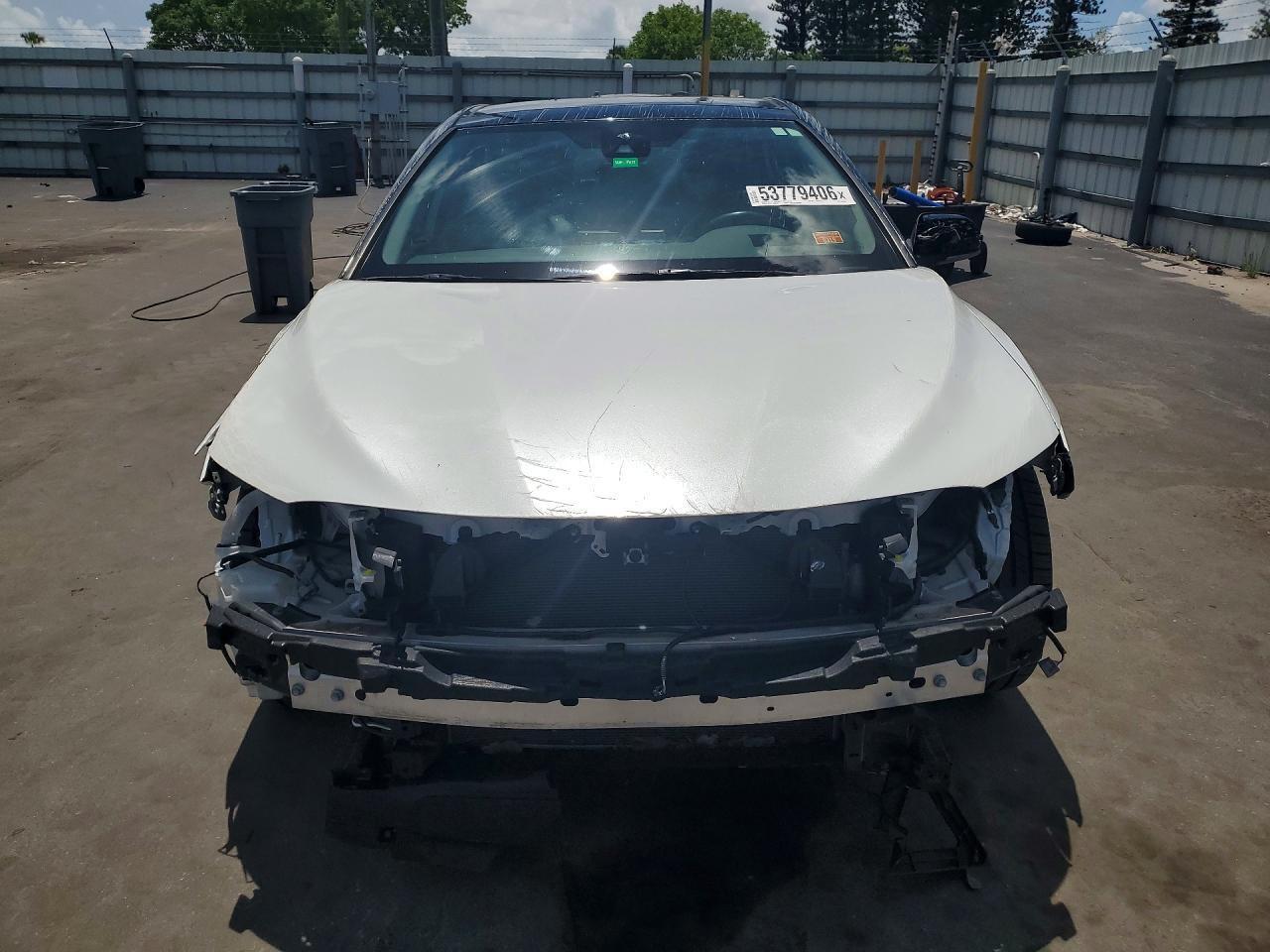 2022 Toyota Camry Xse - Фото 5