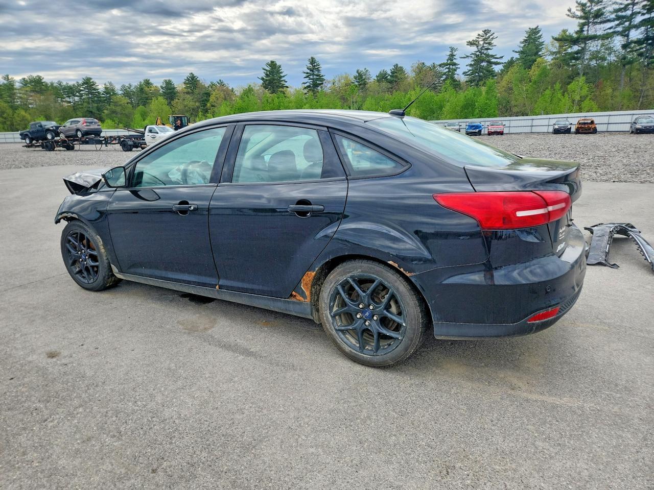 2016 Ford Focus Se - Image 2
