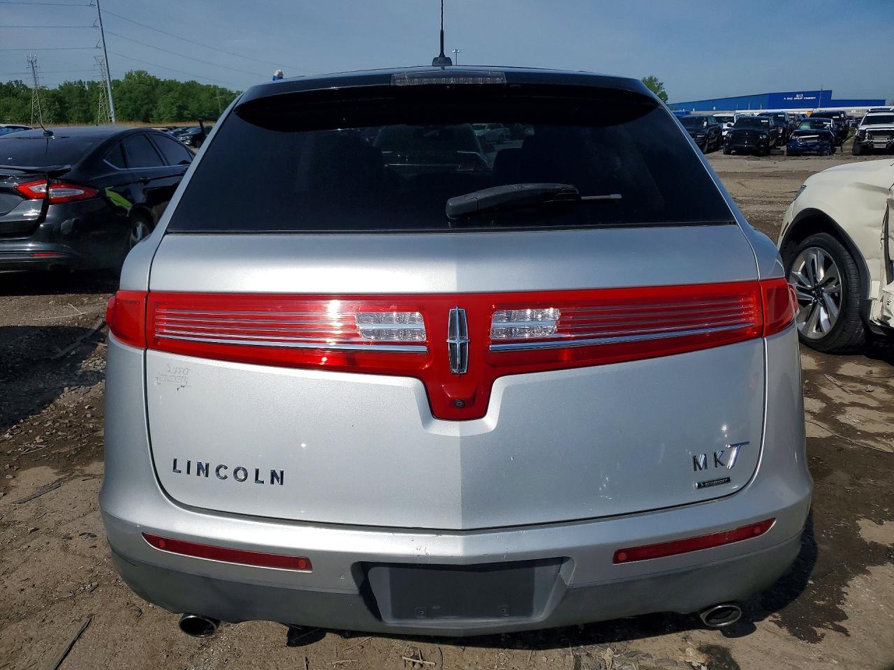 2016 Lincoln Mkt - Фото 6