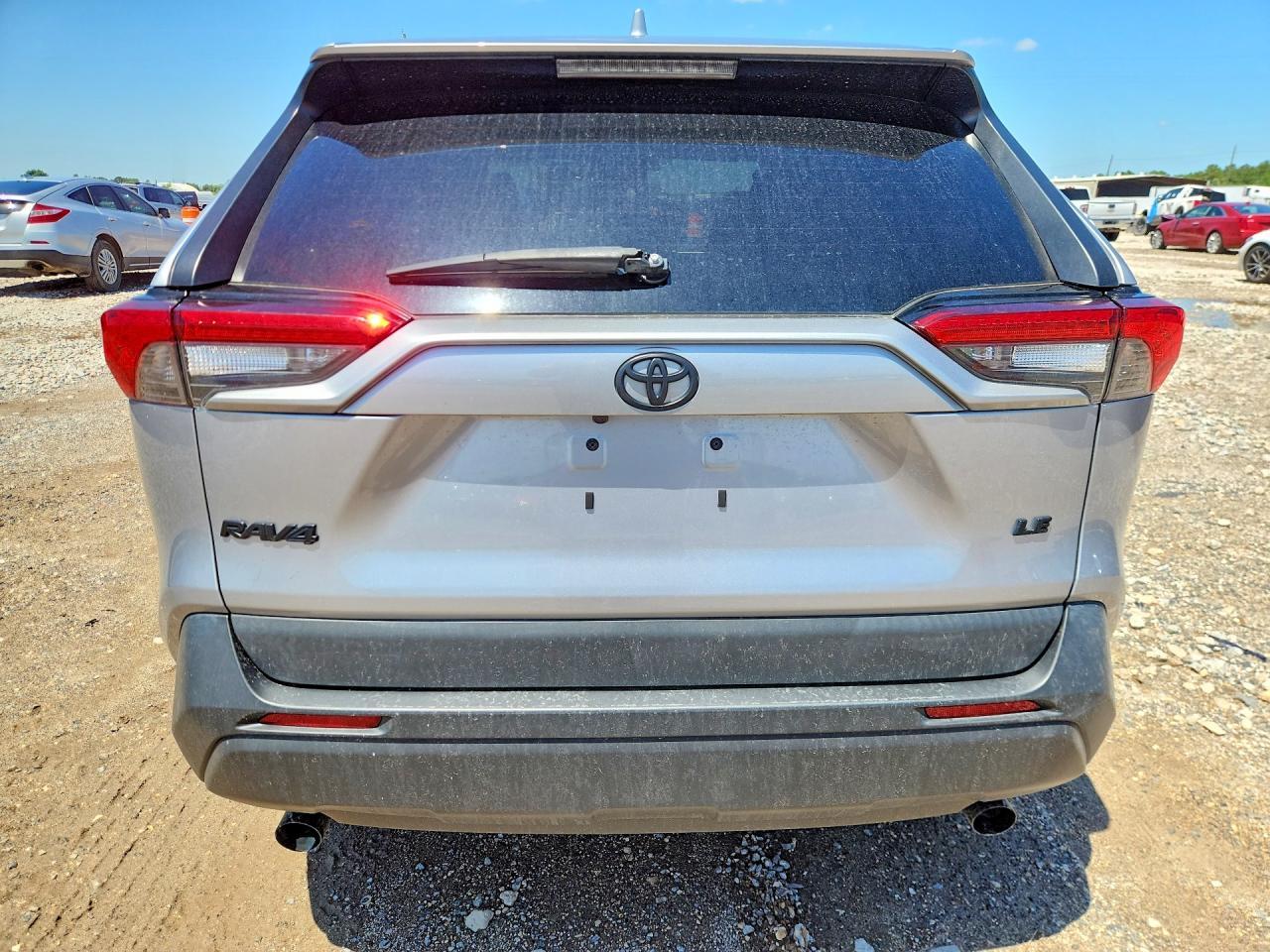 2022 Toyota Rav4 Le - Фото 6