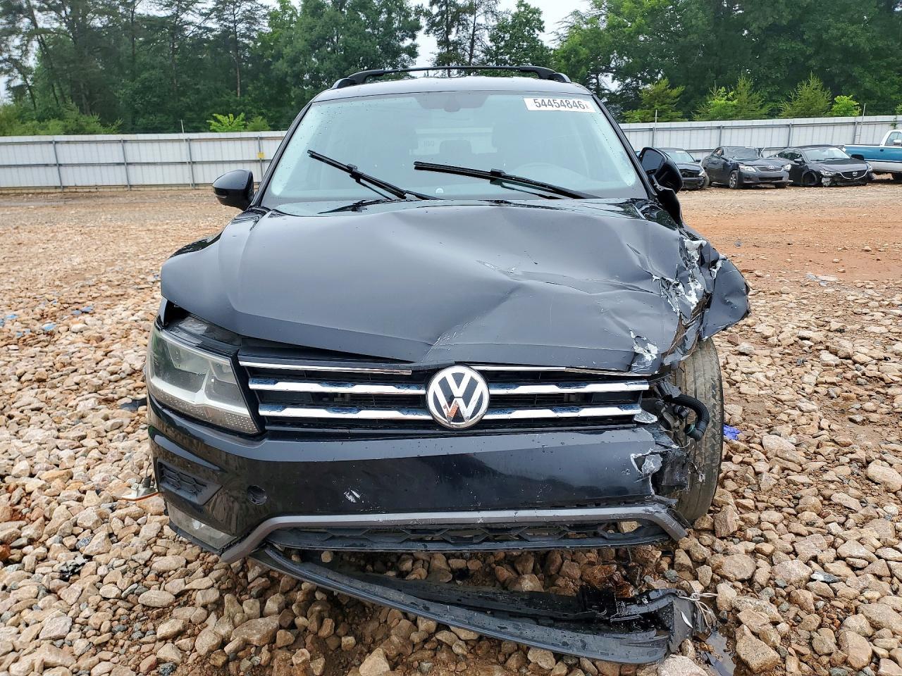 2018 Volkswagen Tiguan - Image 5