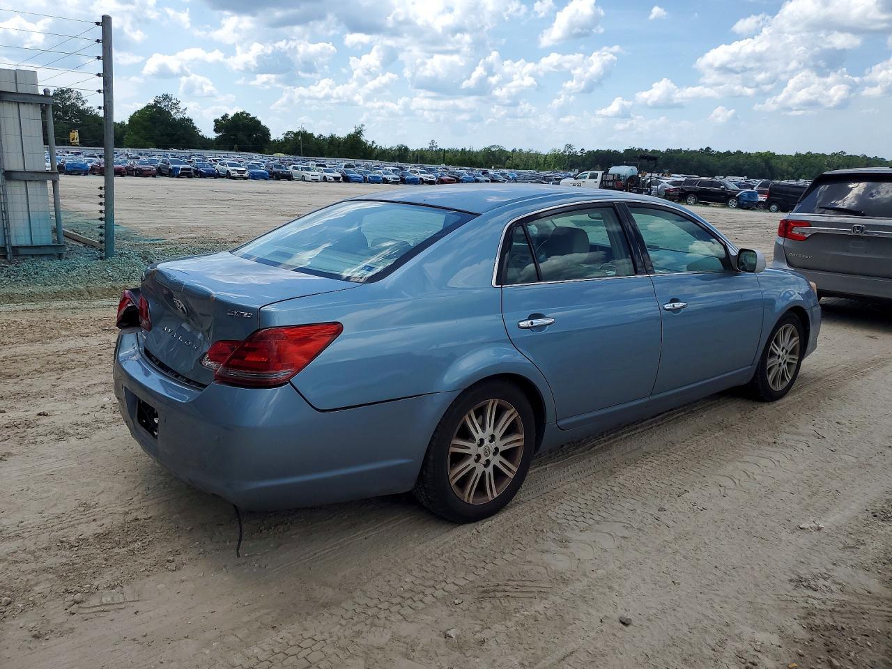 2008 Toyota Avalon Limited - Фото 3