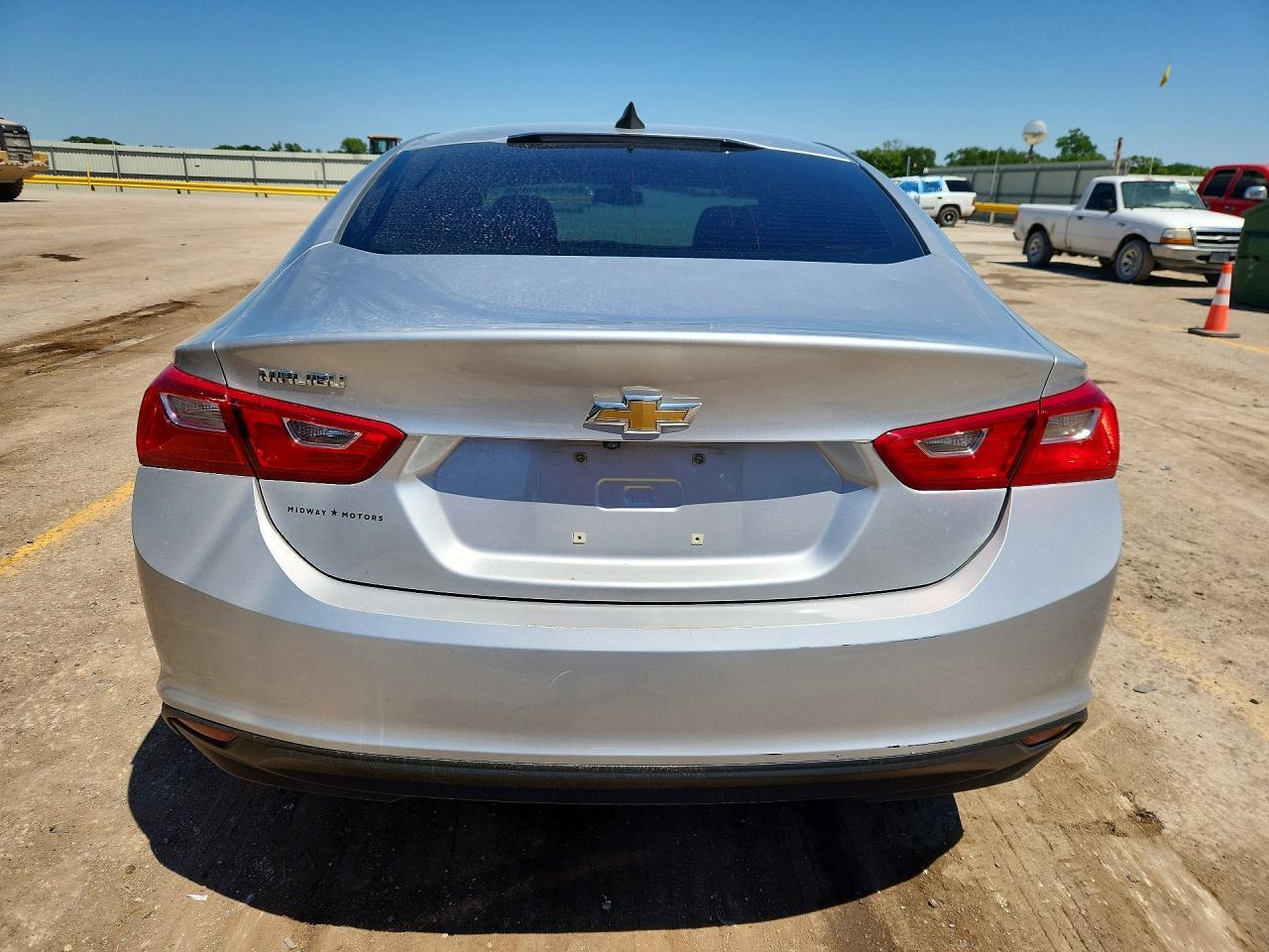 2017 Chevrolet Malibu Ls - Image 6