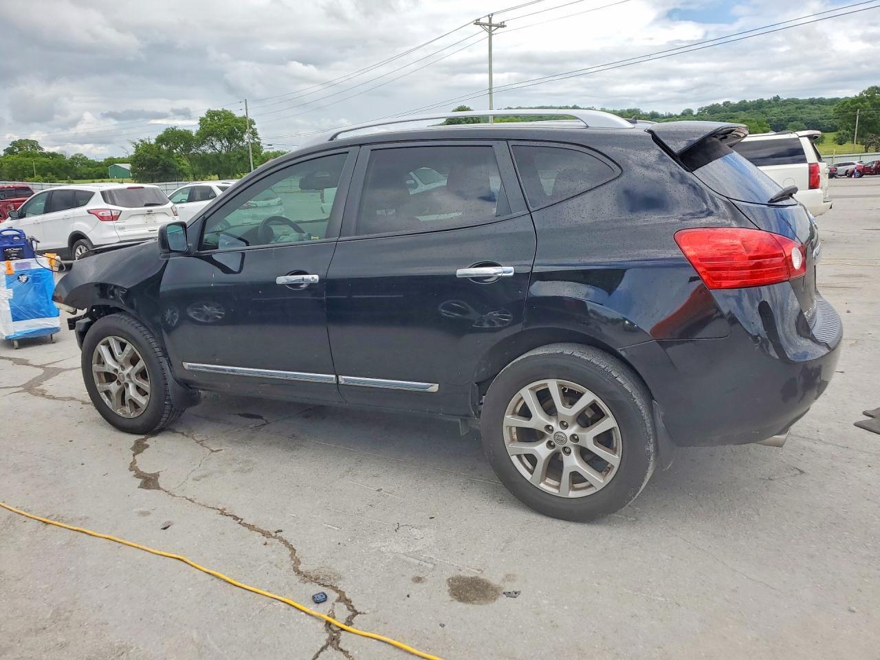 2012 Nissan Rogue S - Фото 2