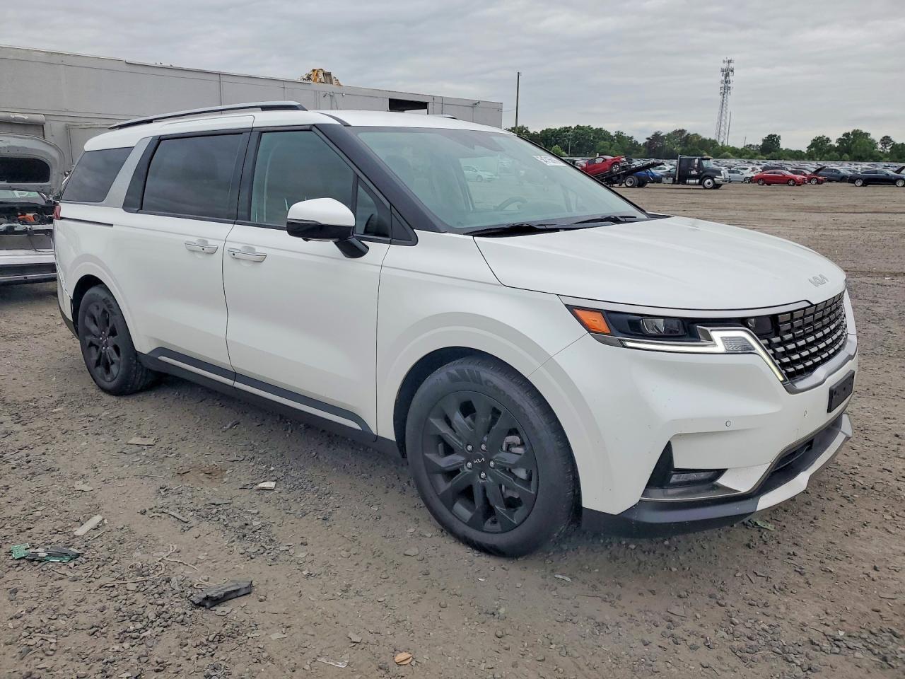 2024 Kia Carnival Sx - Фото 4