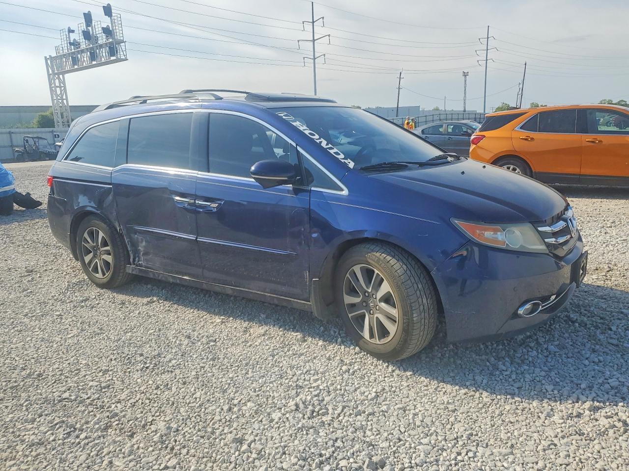 2015 Honda Odyssey Touring - Фото 4