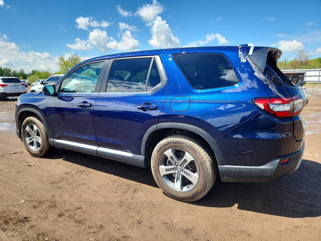 2025 Honda Pilot Exl - Image 2