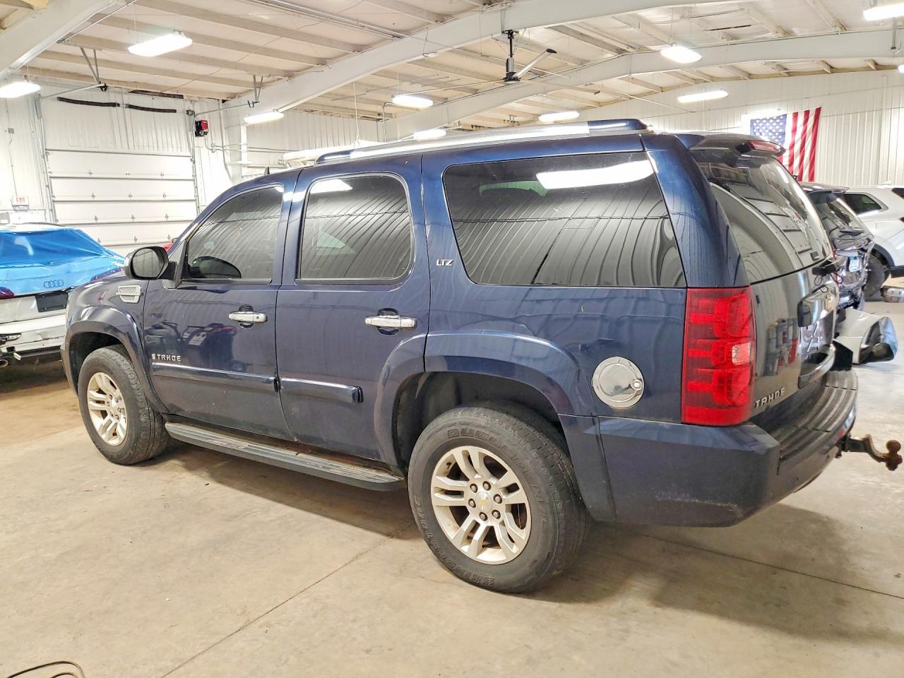 2007 Chevrolet Tahoe K1500 - Image 2