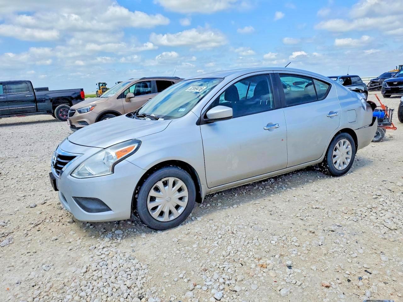 2015 Nissan Versa 1.6 Sv