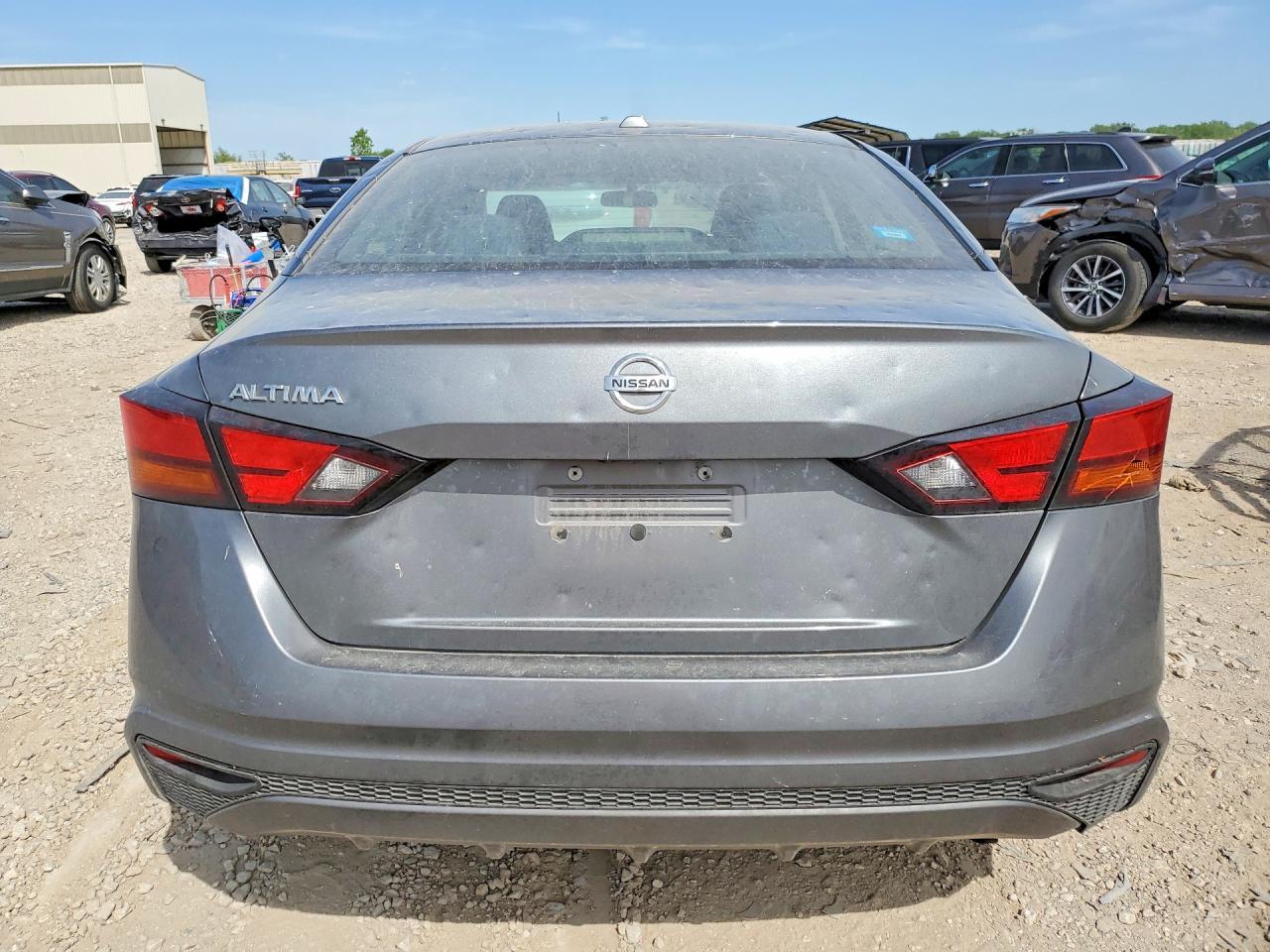 2020 Nissan Altima S - Image 6