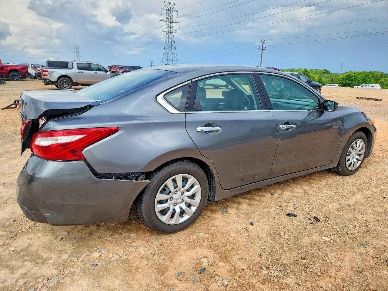 2016 Nissan Altima 2.5 S - Фото 3